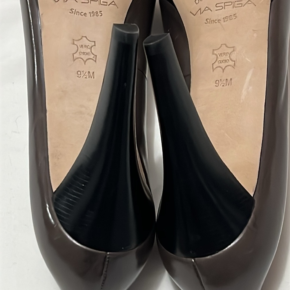 Via Spiga Chocolate Leather Heels - Picture 6 of 9